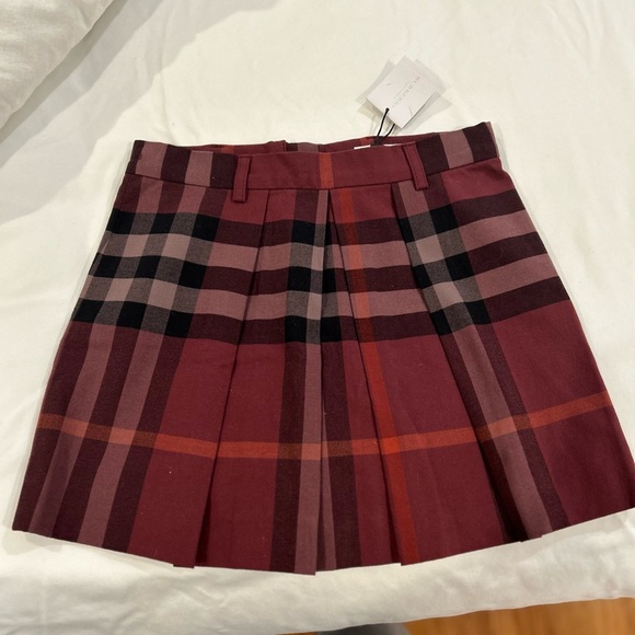Burberry Other - Girls Size 7Y Burberry skirt brand new